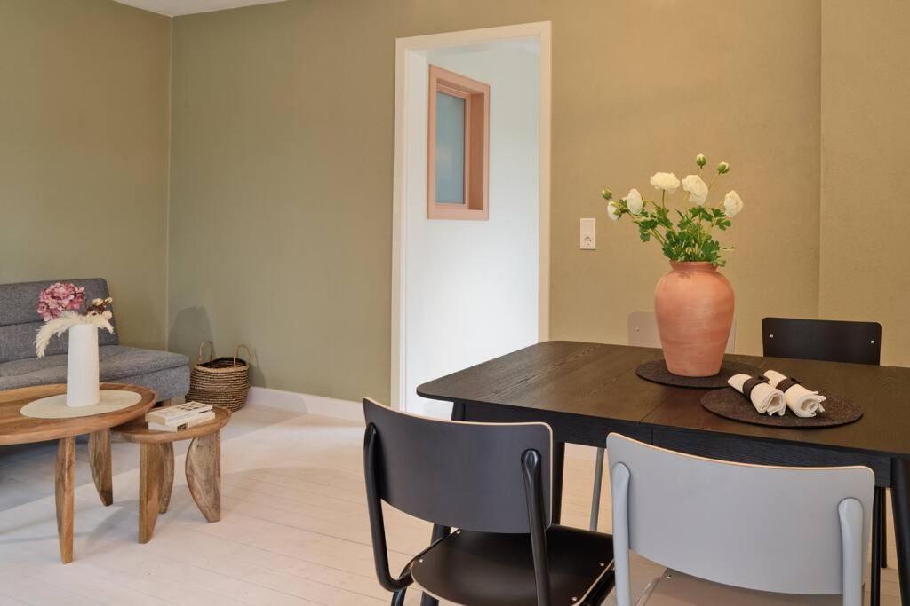 Mosel-Auszeit - Fewo Mit Sauna & Sonnenterrasse - Ideal Fuer 2 Personen Ürzig Kültér fotó